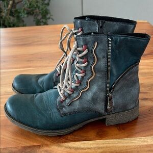 Reiker Peacock Blue Payton Vegan Leather Ankle Boot sz 39 or women’s 8